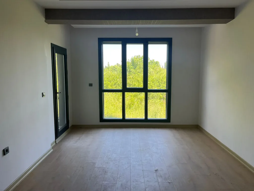 ALTINKUMDA ULTRA LÜX KAPALI OTOPARKLI 2+1 AYRI MUTFAK DAİRE - Görsel 6