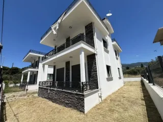 GÜRE RAMADA OTEL BÖLGESİNDE TAM BAĞIMSIZ LÜX MÜSTAKİL 3 ODA 1 SALON UYGUN FİYATLI VİLLA - Görsel 1