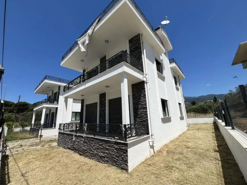 GÜRE RAMADA OTEL BÖLGESİNDE TAM BAĞIMSIZ LÜX MÜSTAKİL 3 ODA 1 SALON UYGUN FİYATLI VİLLA - Görsel 1