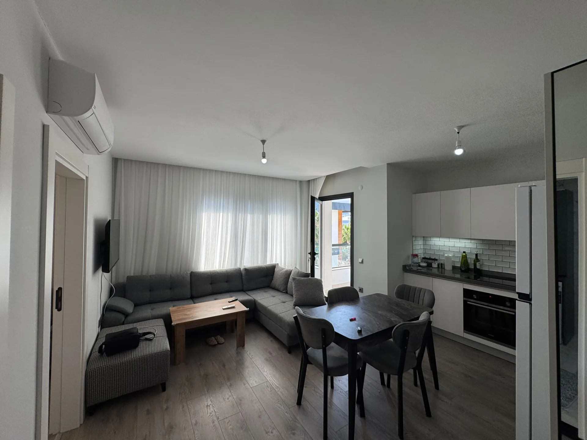 ALTINOLUk YAĞCILARDA DENİZE SIFIR ADRA SİTESİNDE 1+1 FULL EŞYALI SATILIK DAİRE - Görsel 4