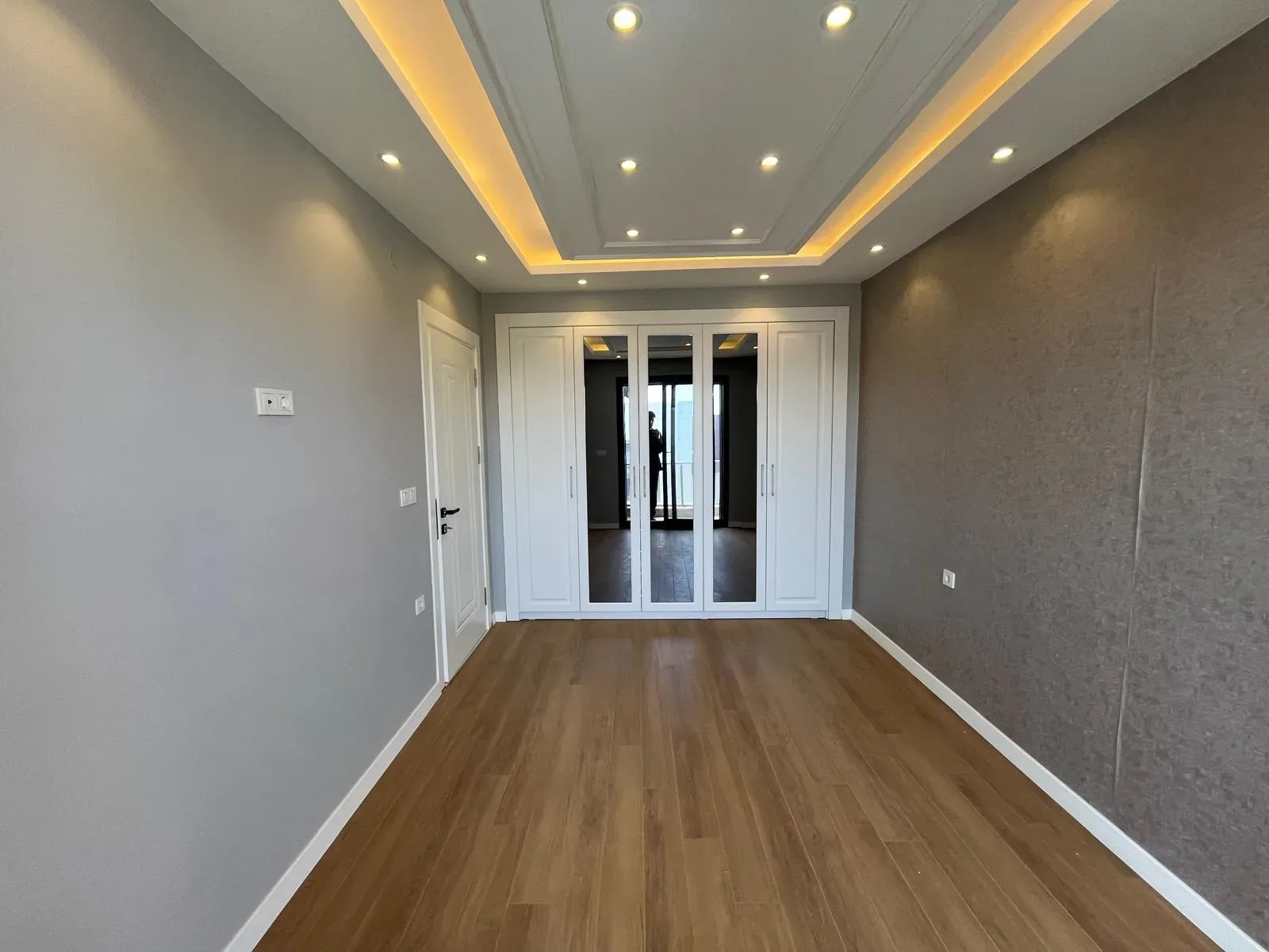 GÜRE SAHİLİNDE ULTRA LÜX HAVUZLU SİTE İÇERİSİNDE 2 ODA 1 SALON AYRI MUTFAK MUHTEŞEM DAİRE - Görsel 9