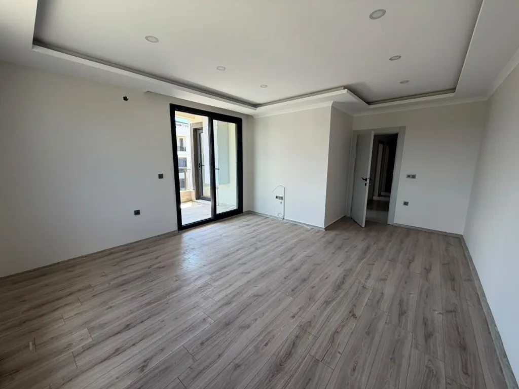 ALTINKUMDA ARA KAT ÖN CEPHE 2+1 AYRI MUTFAK LÜX DAİRE - Görsel 5