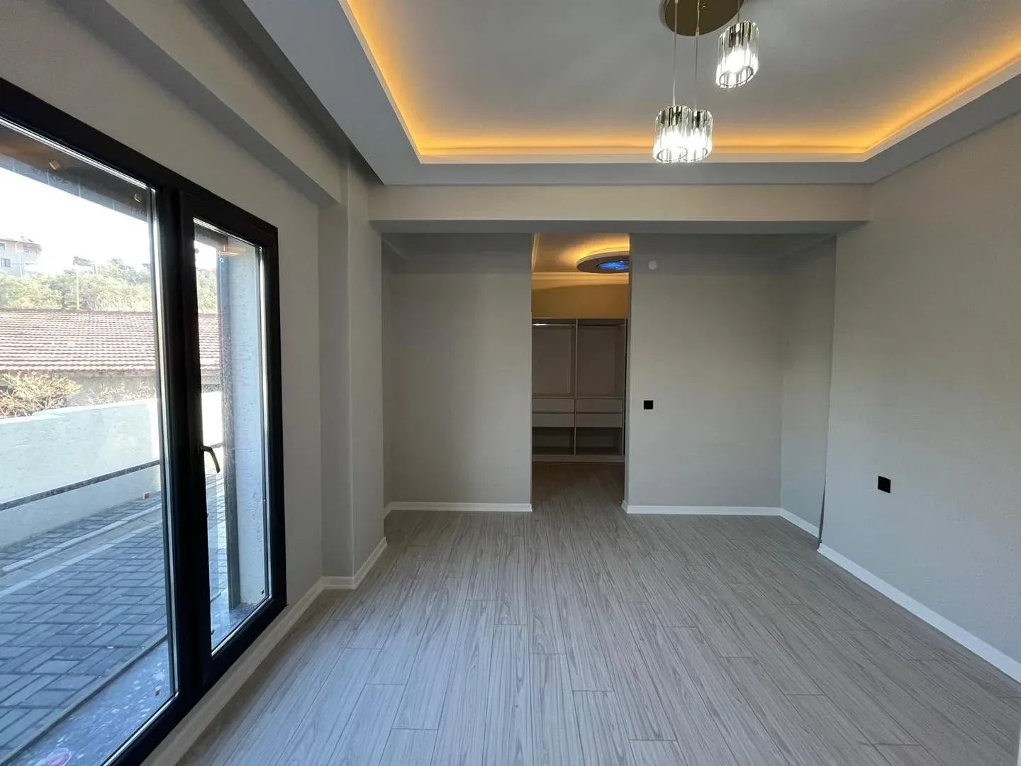KAZDAĞLARI KIZILKEÇİLİDE HAVUZLU MÜSTAKİL GİYİNME ODALI ÇOK GENİŞ ULTRA LÜX VİLLA - Görsel 14