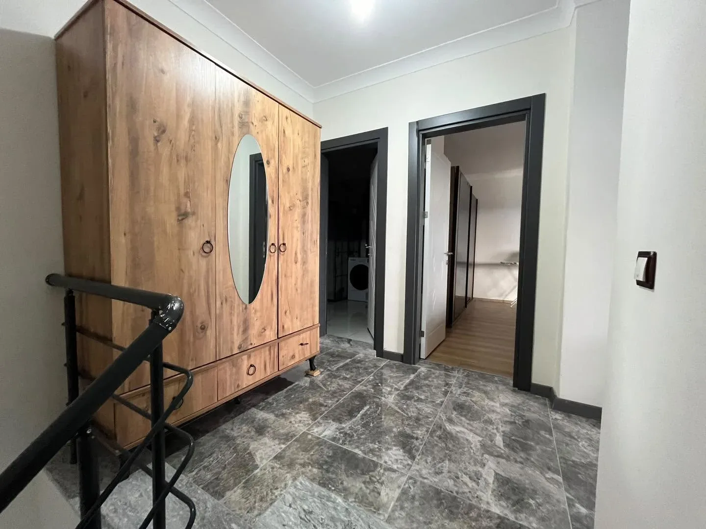 GÜRE AKÇAY YOLU ÜZERİNDE ÖNÜ KAPANMAZ  3 ODA 1 SALON 2 AYRI MUTFAKLI DUBLEKS DAİRE - Görsel 28