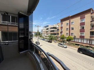 ALTINKUMDA CADDE ÜZERİNDE GÖZ DOLDURAN 2+1 DAİRE - Görsel 6