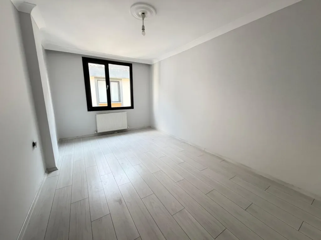 AKÇAYIN EN PRESTİJLİ SİTESİNDE 3+1 AYRI MUTFAK LÜKS DAİRE - Görsel 28