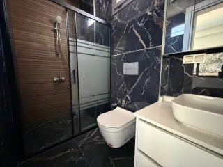 GÜRE İSKELE MAHALLESİNDE TEK KATLI 4+1 TAM MÜSTAKİL ULTRA LÜX VİLLA - Görsel 16