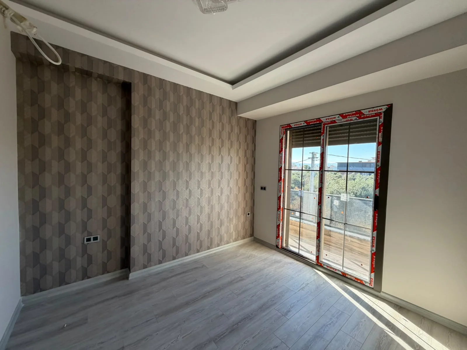 GÜRE SAHİLİNDE 4+1 ULTRA LÜX DENİZE YÜRÜME MESAFESİNDE TRİPLEX VİLLA - Görsel 18