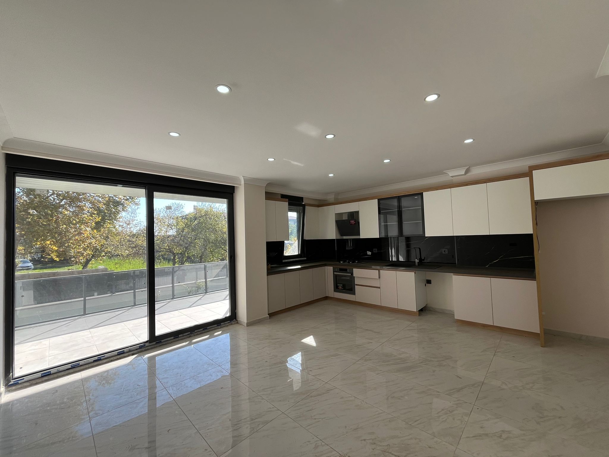 GÜREDE DENİZE SIFIR TADINDA 3+1 TRİPLEX HER ODASINDA EBEVEYN BANYOSU OLAN VİLLA - Görsel 19