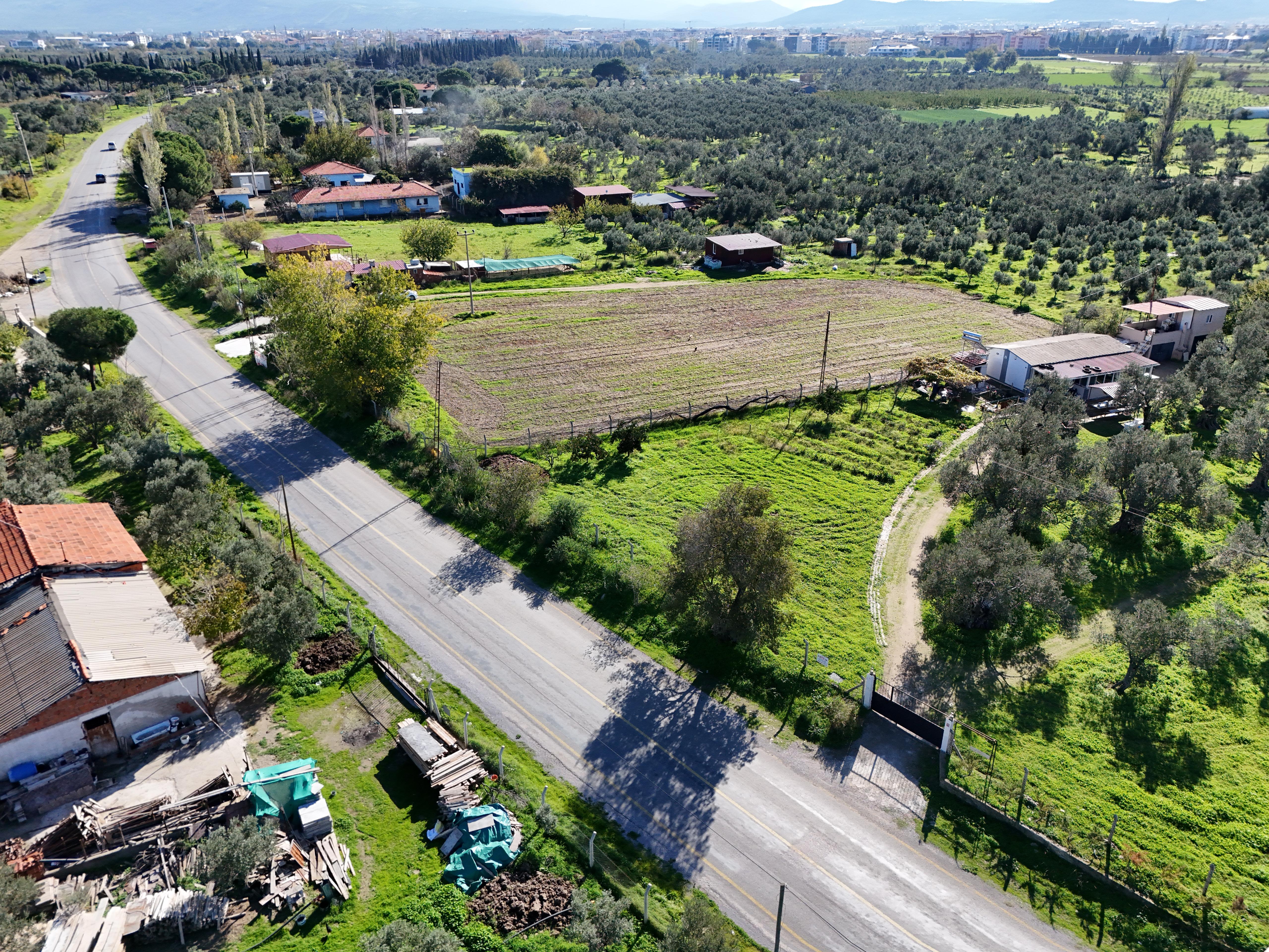 BURHANİYE ÖREN YOLUNDA İMAR PLANI İÇERİSİNDE ASFALT CEPHELİ TARLA - Görsel 5