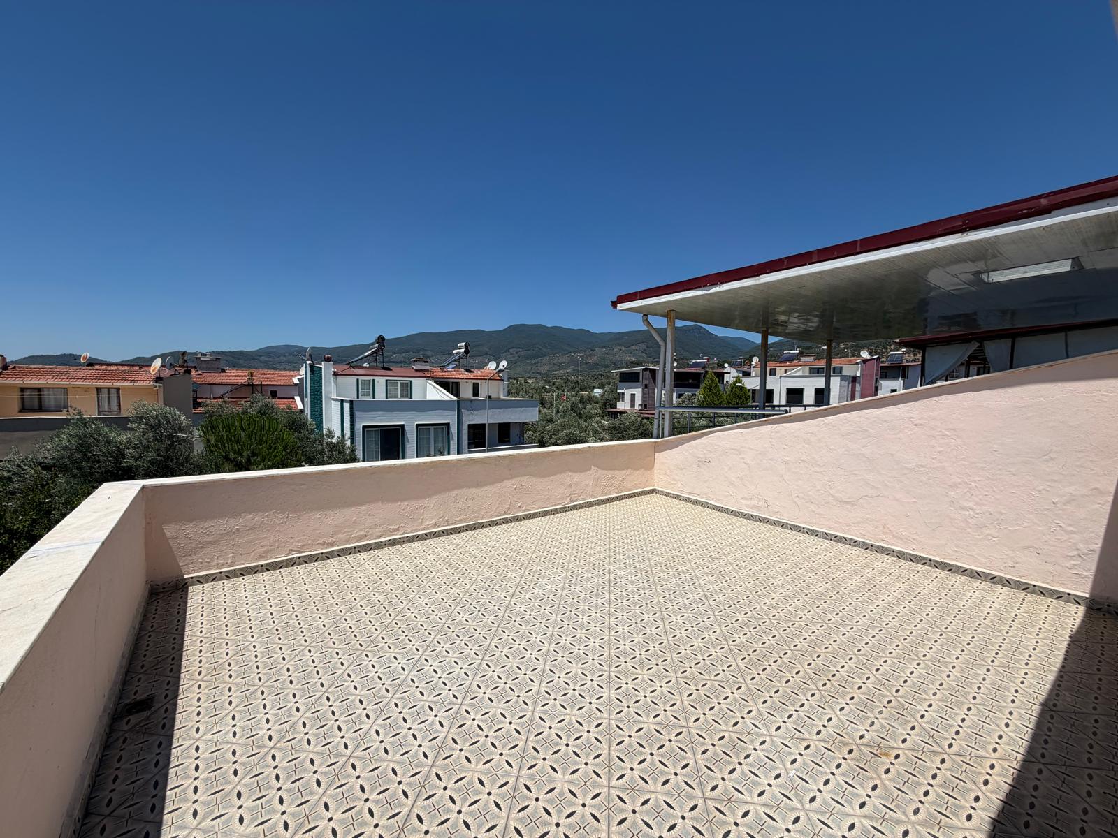 GÜRE DENİZ TARAFINDA DAİRE FİYATINA TRİPLEKS VİLLA - Görsel 18