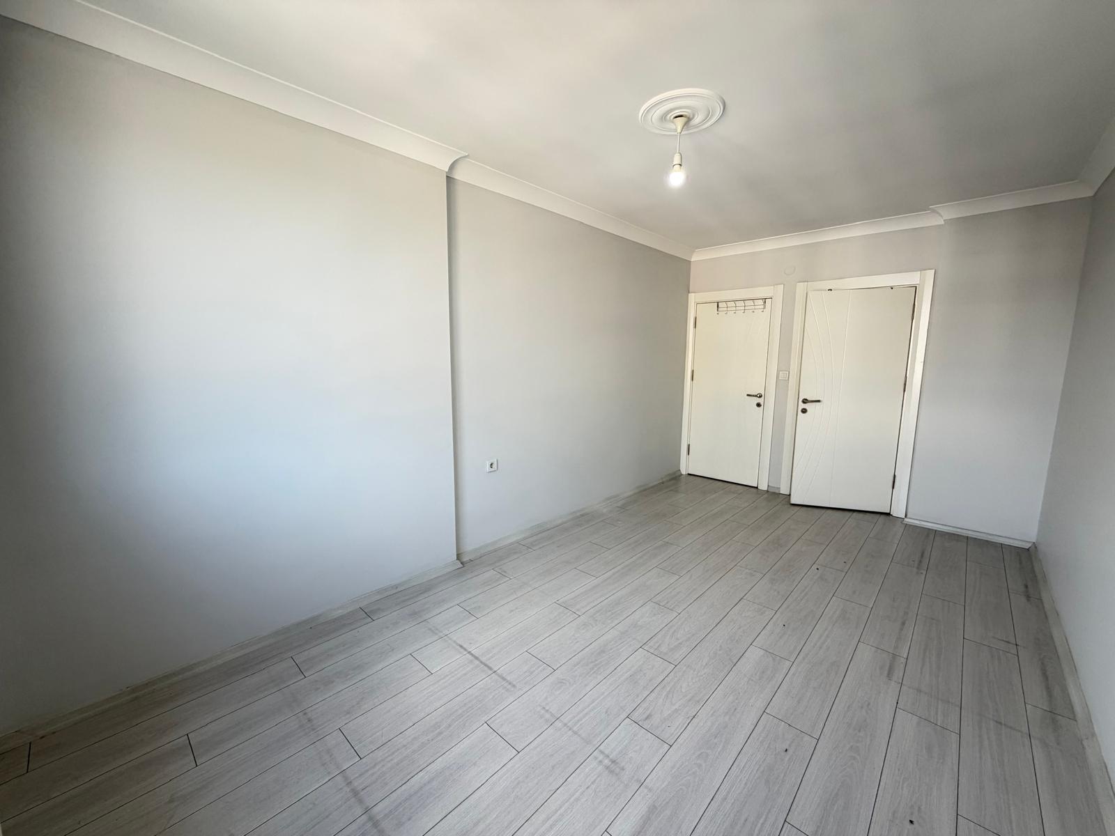 AKÇAYIN EN PRESTİJLİ SİTESİNDE 3+1 AYRI MUTFAK LÜKS DAİRE - Görsel 14